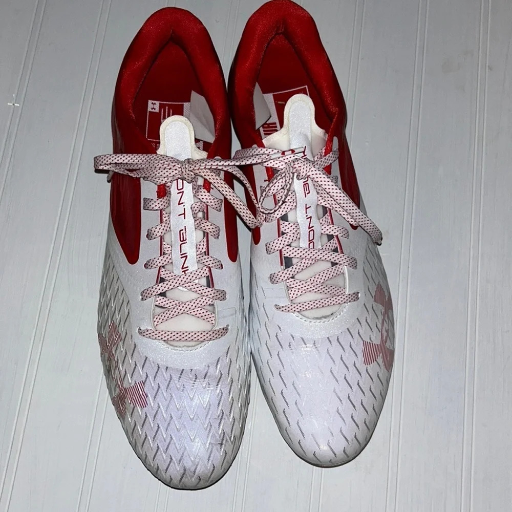 Under Armour Men's Blur Lux MC Football